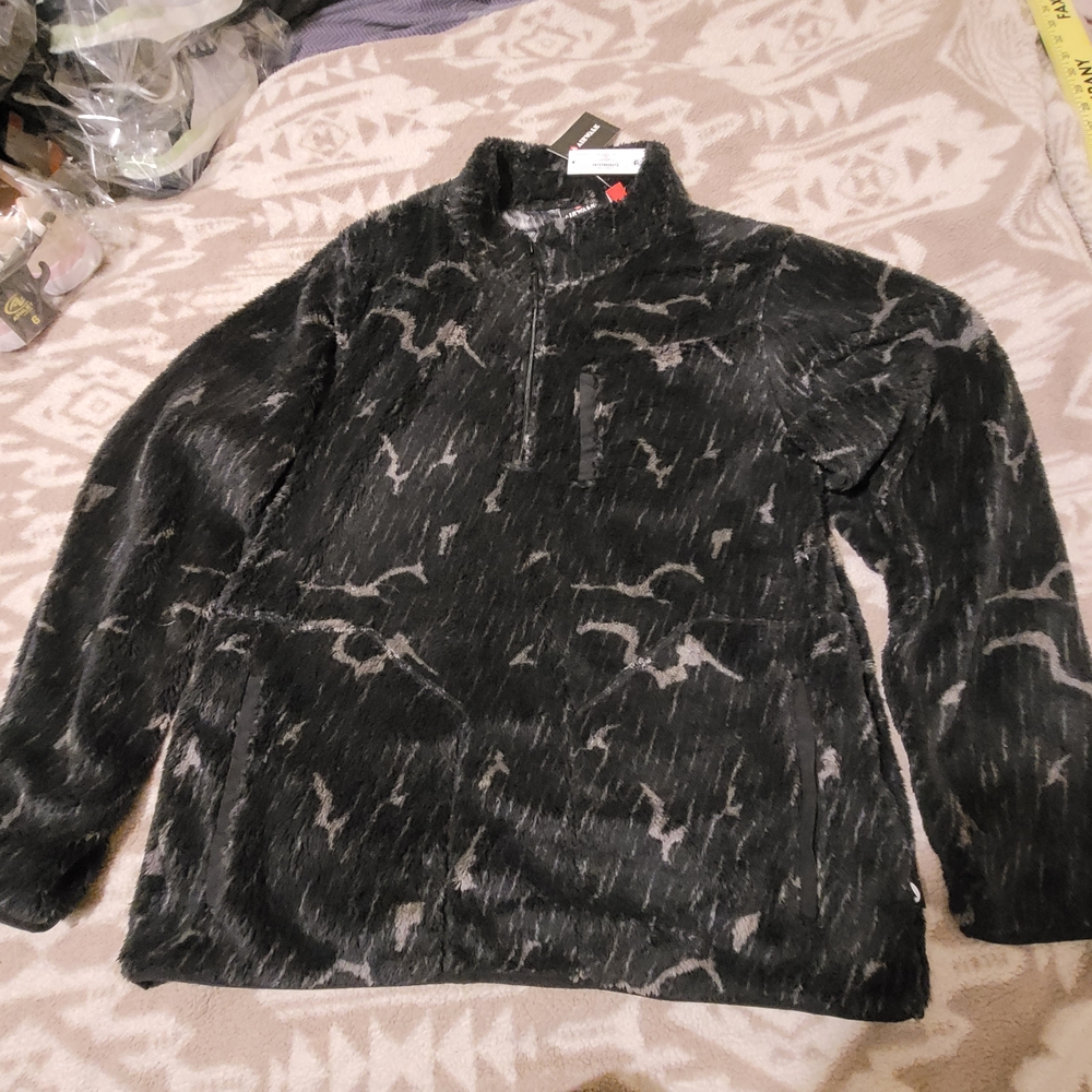 Air Walk Black and Gray Fleece Pullover